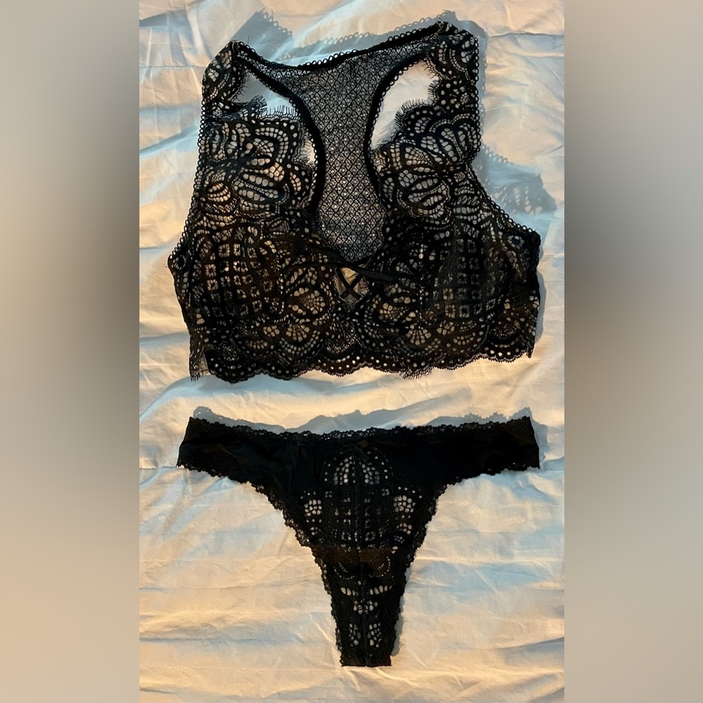 Matching bralettes and underwear.